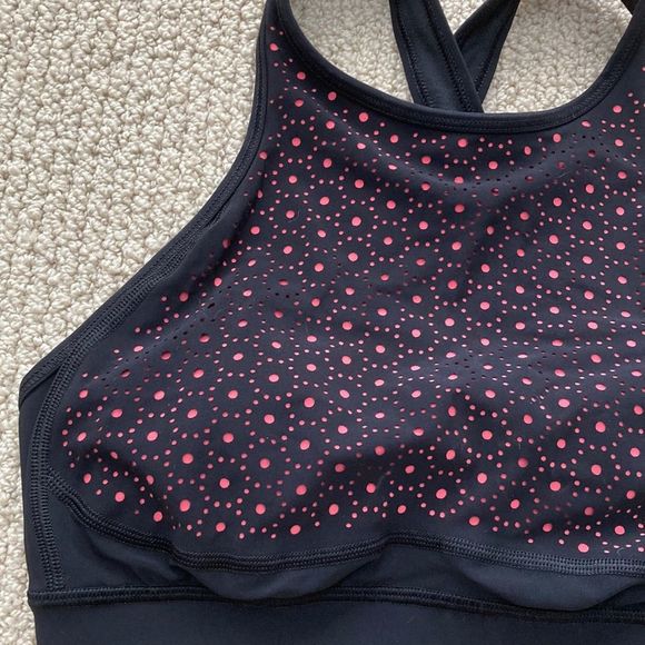LULULEMON Colour Me Quick High Neck Sports Bra Light Support Size 4 Black EUC - Picture 3 of 9